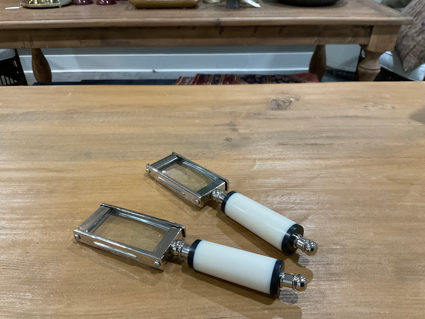 Bone rectangle Magnifier